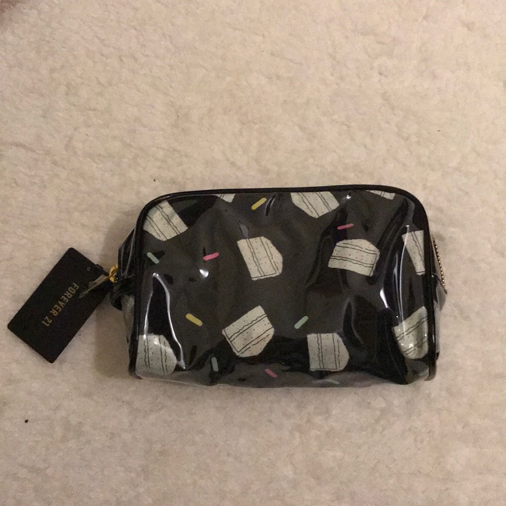 BNWT Cake & Sprinkles Black Makeup Stationary Bag